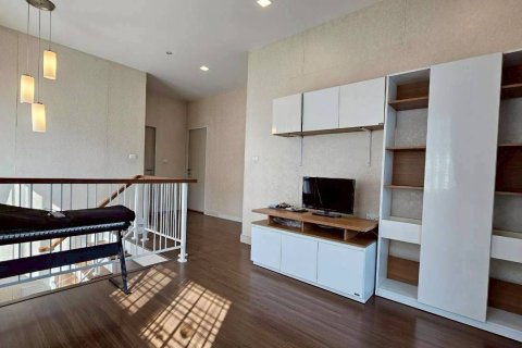 Maison à Pathum Thani, Thaïlande 3 chambres № 161667 - photo 24