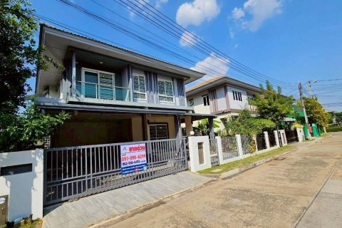 Maison à Pathum Thani, Thaïlande 3 chambres № 161667 - photo 2
