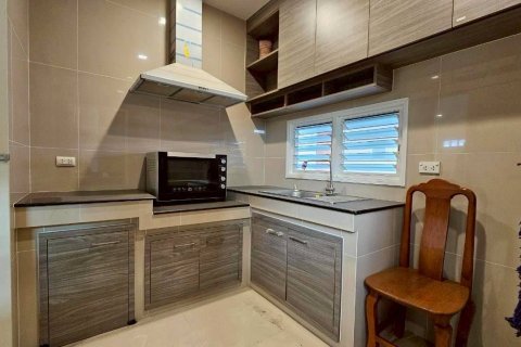 Maison à Pathum Thani, Thaïlande 3 chambres № 161667 - photo 20