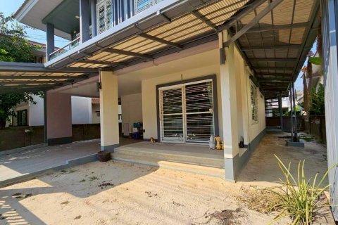 Maison à Pathum Thani, Thaïlande 3 chambres № 161667 - photo 15