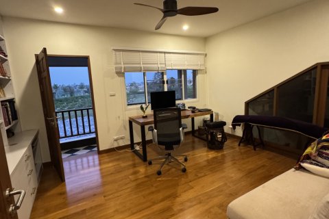 House in Chiang Mai, Thailand 4 bedrooms № 161661 - photo 13