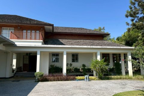 House in Chiang Mai, Thailand 4 bedrooms № 161661 - photo 10