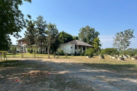 House in Chiang Mai, Thailand 4 bedrooms № 161661 - photo 28