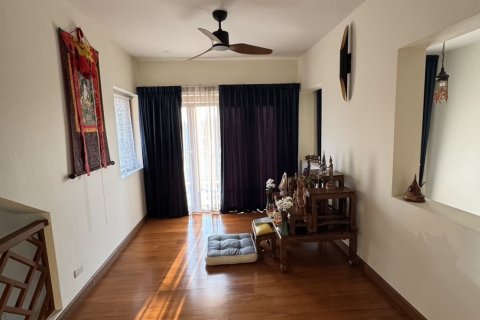 House in Chiang Mai, Thailand 4 bedrooms № 161661 - photo 15