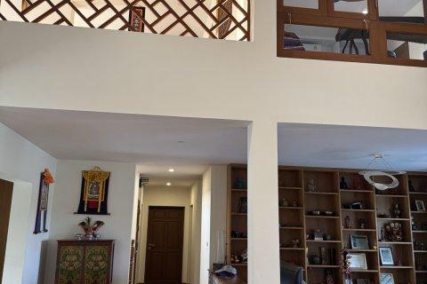 House in Chiang Mai, Thailand 4 bedrooms № 161661 - photo 2