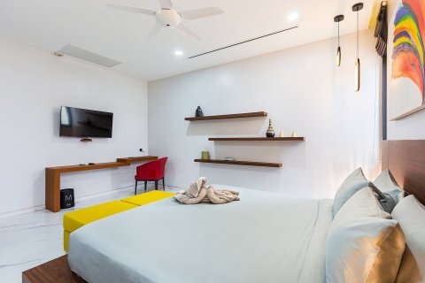 Villa in Phuket, Thailand 4 bedrooms № 148564 - photo 13