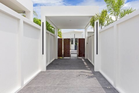 Villa in Phuket, Thailand 4 bedrooms № 148564 - photo 8