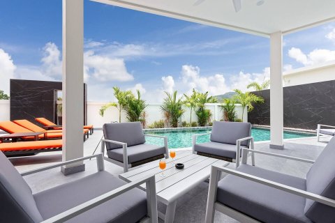 Villa in Phuket, Thailand 4 bedrooms № 148564 - photo 3