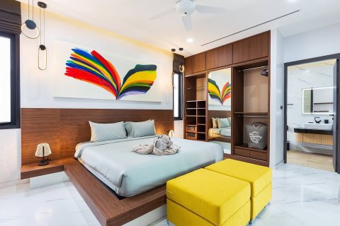 Villa in Phuket, Thailand 4 bedrooms № 148564 - photo 22