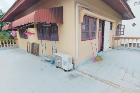 Maison à Taling Chan, Bangkok, Thaïlande 4 chambres № 151793 - photo 8