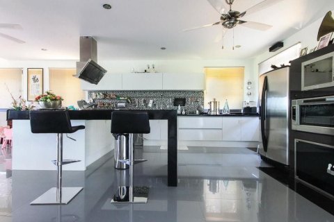 Вилла в Пхукете, Таиланд с 5 спальнями  № 151791 - фото 9