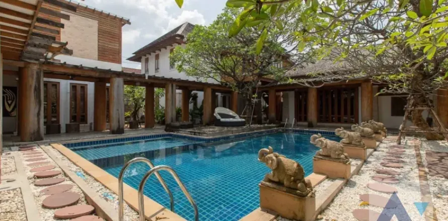 Haus in Bueng Kum, Bangkok, Thailand 5 Schlafzimmer № 219697