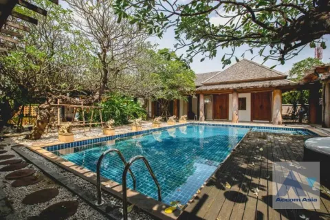 Haus in Bueng Kum, Bangkok, Thailand 5 Schlafzimmer № 219697 - Foto 2