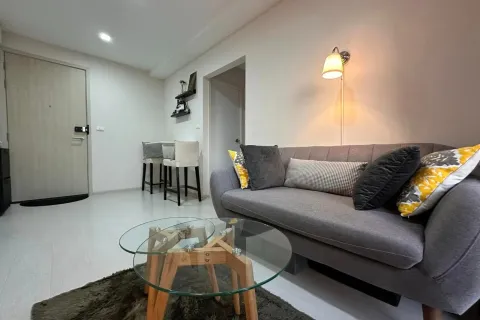 Condo in Yan Nawa, Bangkok, Thailand, 2 bedrooms  № 159461 - photo 1