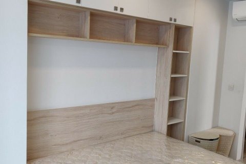 Condo in Phra Khanong, Bangkok, Thailand, 2 bedrooms  № 159464 - photo 9