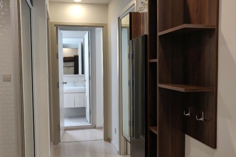 Condo in Phra Khanong, Bangkok, Thailand, 2 bedrooms  № 159464 - photo 5