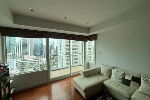 Condo in Khlong Toei, Bangkok, Thailand, 2 bedrooms № 159467