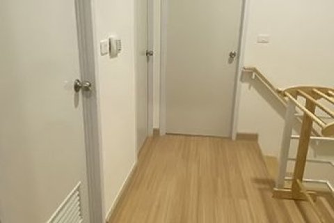 Таунхаус в Пхра Прадаенге, Таиланд с 4 спальнями  № 159465 - фото 16