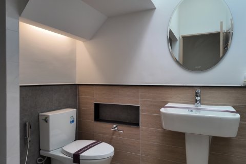 Villa in Pattaya, Thailand 4 bedrooms № 167112 - photo 17