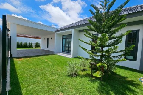 Villa in Pattaya, Thailand 4 bedrooms № 167110 - photo 3