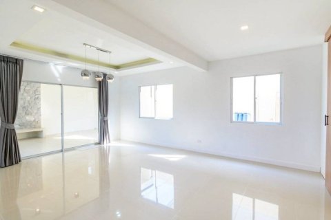 House in Pattaya, Thailand 2 bedrooms № 162889 - photo 7