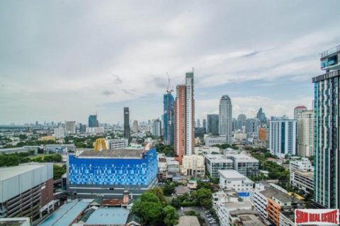 Apartment in Bangkok, Thailand 2 bedrooms № 193751