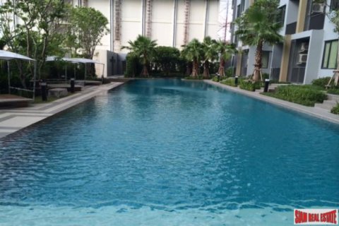 House in Bangkok, Thailand 1 bedroom № 193750
