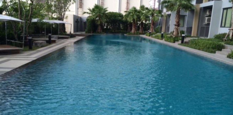 House in Bangkok, Thailand 1 bedroom № 193750
