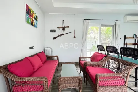 Casa de 3 dormitorios en Pattaya, Tailandia № 211906 - foto 6