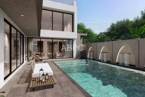 Casa de 6 dormitorios en Pattaya, Tailandia № 211909 - foto 3