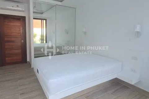 House in Chalong, Thailand 3 bedrooms № 133586 - photo 17