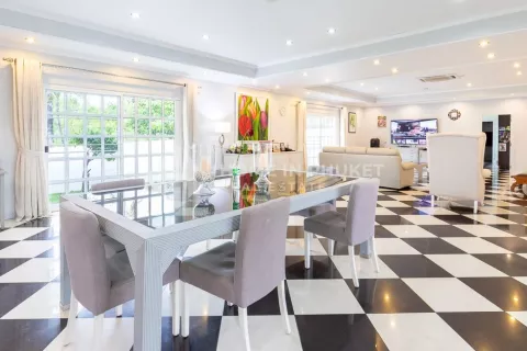 House in Phuket, Thailand 5 bedrooms № 133590 - photo 7