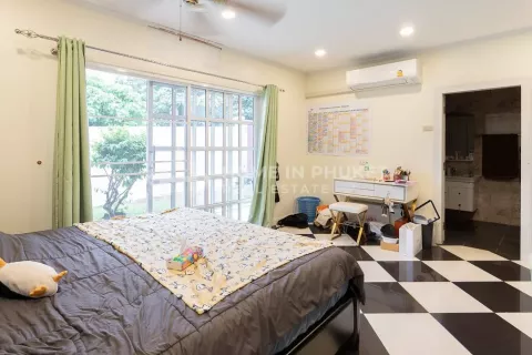 House in Phuket, Thailand 5 bedrooms № 133590 - photo 23