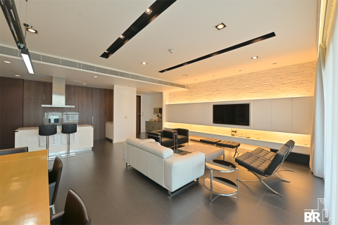 Condo in Bangkok, Thailand, 3 bedrooms № 188249 - photo 6