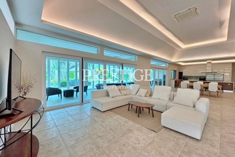 บ้านในพัทยา, ประเทศไทย 5 ห้องนอน № 198672 - รูปถ่าย 2
