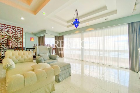 Condo à Pattaya, Thaïlande, 3 chambres № 198673 - photo 2