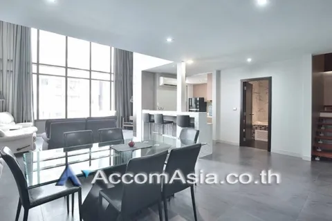 Condominio de 3 dormitorios en Khlong Toei, Bangkok, Tailandia № 215615 - foto 2