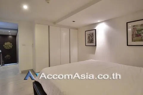 Condominio de 3 dormitorios en Khlong Toei, Bangkok, Tailandia № 215615 - foto 5