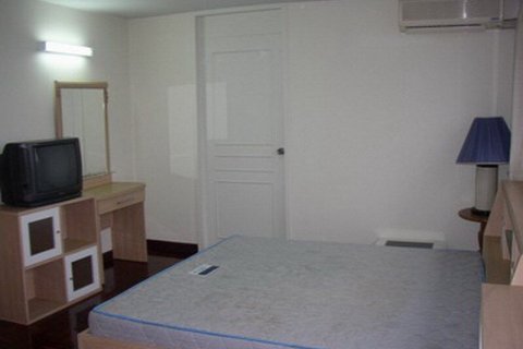 Кондоминиум с 2 спальнями в Ваттхане, Бангкок, Таиланд № 135708 - фото 11