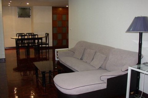 Кондоминиум с 2 спальнями в Ваттхане, Бангкок, Таиланд № 135708 - фото 7