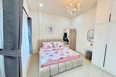 Villa in Pattaya, Thailand 3 bedrooms № 156844 - photo 16