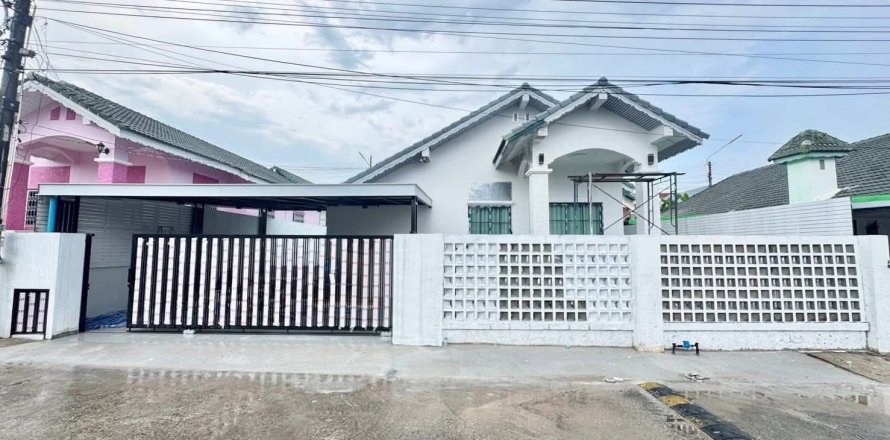 Villa in Pattaya, Thailand 3 bedrooms № 156844