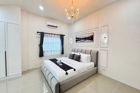 Villa in Pattaya, Thailand 3 bedrooms № 156844 - photo 13
