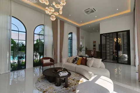 Casa de 5 dormitorios en Pattaya, Tailandia № 212170 - foto 19