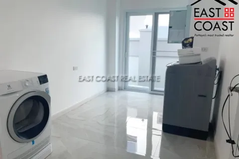 Casa de 4 dormitorios en Pattaya, Tailandia № 212166 - foto 6