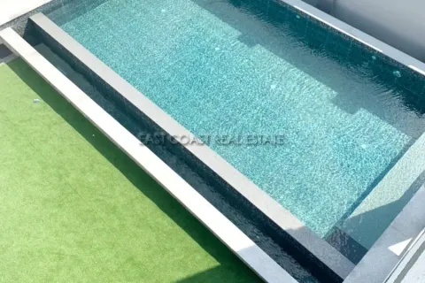 Casa de 4 dormitorios en Pattaya, Tailandia № 212166 - foto 23