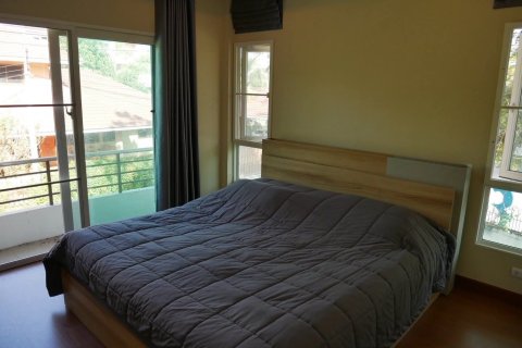 House in Hang Dong, Thailand 4 bedrooms № 173337 - photo 12