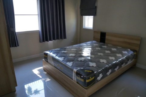 House in Hang Dong, Thailand 4 bedrooms № 173337 - photo 8