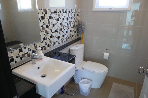 House in Hang Dong, Thailand 4 bedrooms № 173337 - photo 9
