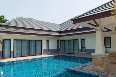 Penthouse in Pattaya, Thailand 5 bedrooms № 150822 - photo 2